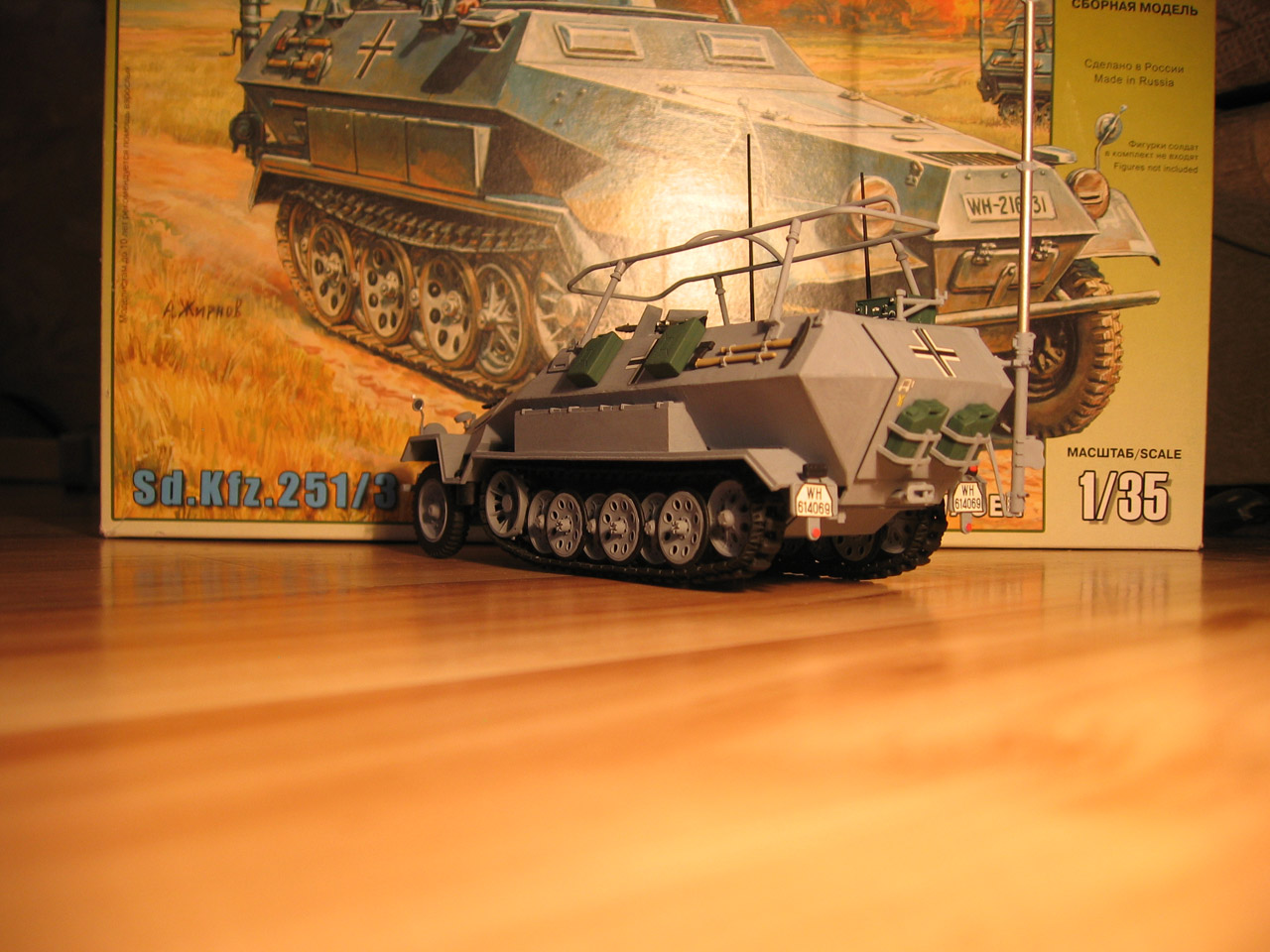 Бронетранспортер «Ханомаг» SD. KFZ. 251/3 AUSF B