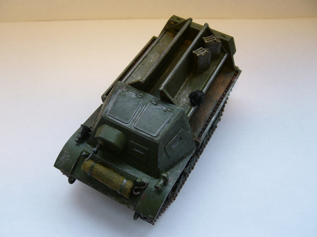 трактор-транспортер T-20 "комсомолец"