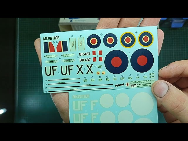 Обзор Supermarine Spitfire Mk.VB Trop. от Tamiya