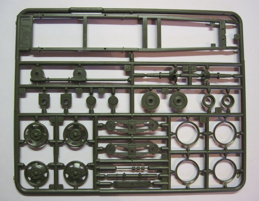 Советский трехосный армейский грузовик ГАЗ-ААА