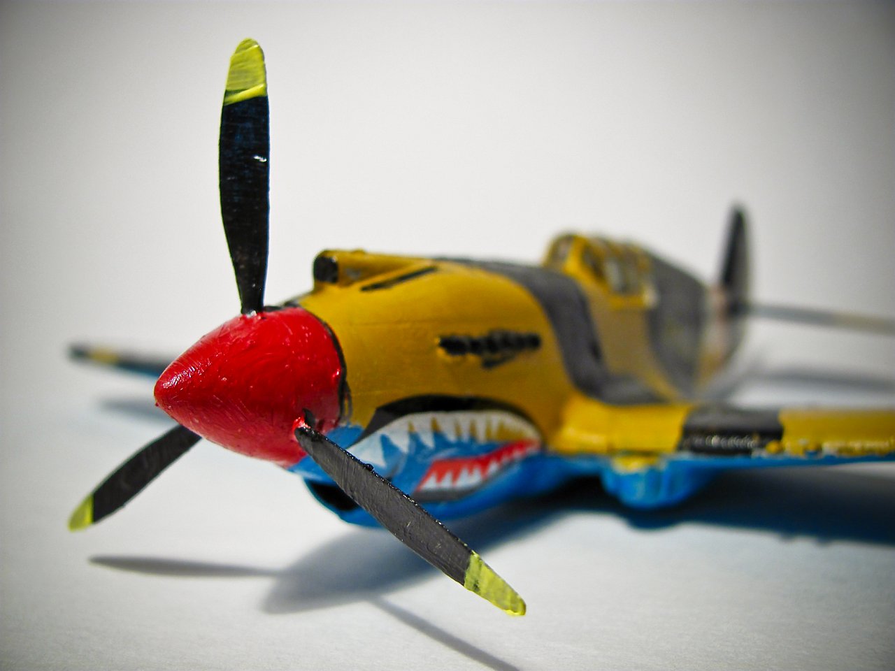 Curtis P-40B TOMAHAWK