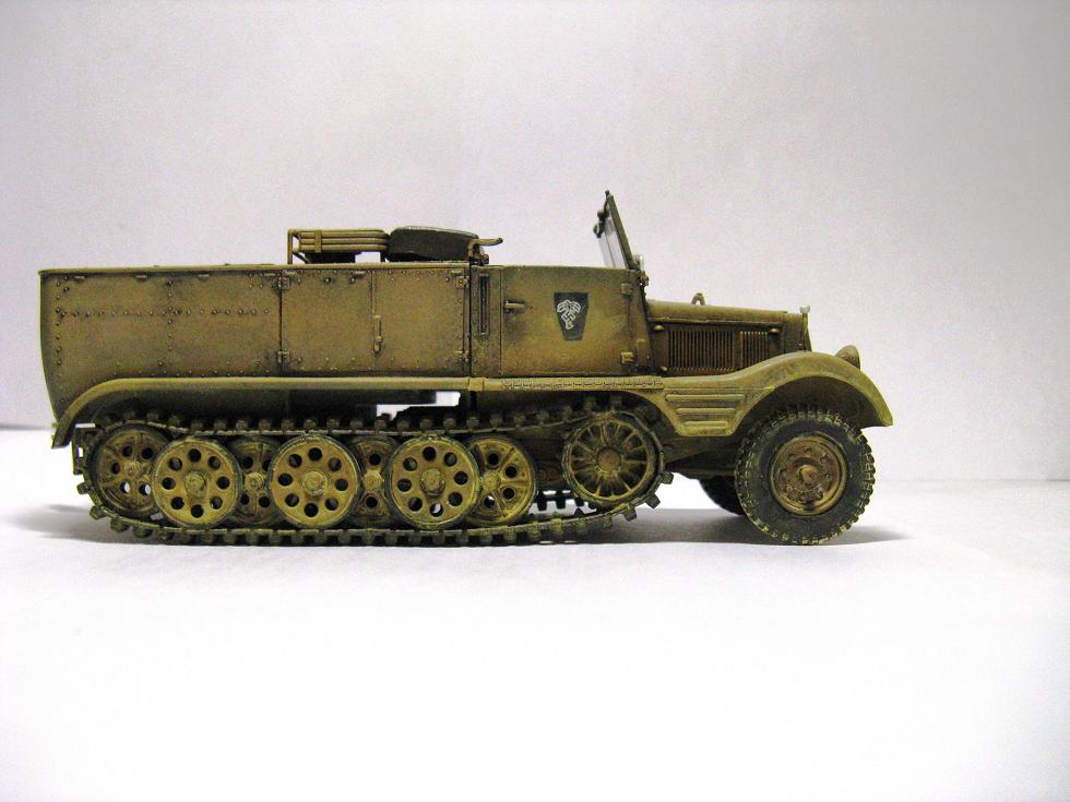 Sd.Kfz.11 1/35 AFV Club