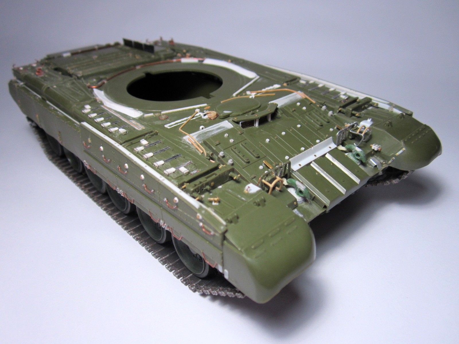 Т-80УД — Каропка.ру — стендовые модели, военная миниатюра