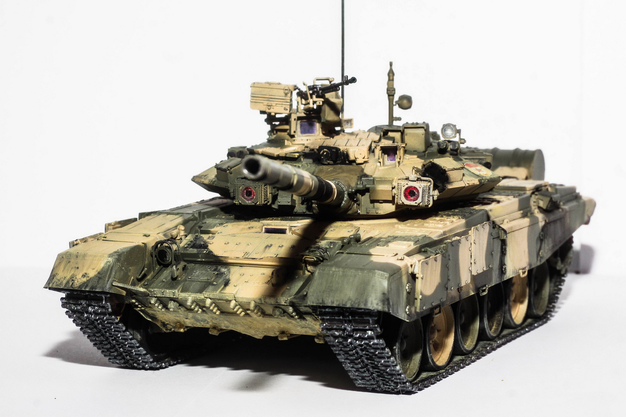 Т-90 — Каропка.ру — стендовые модели, военная миниатюра