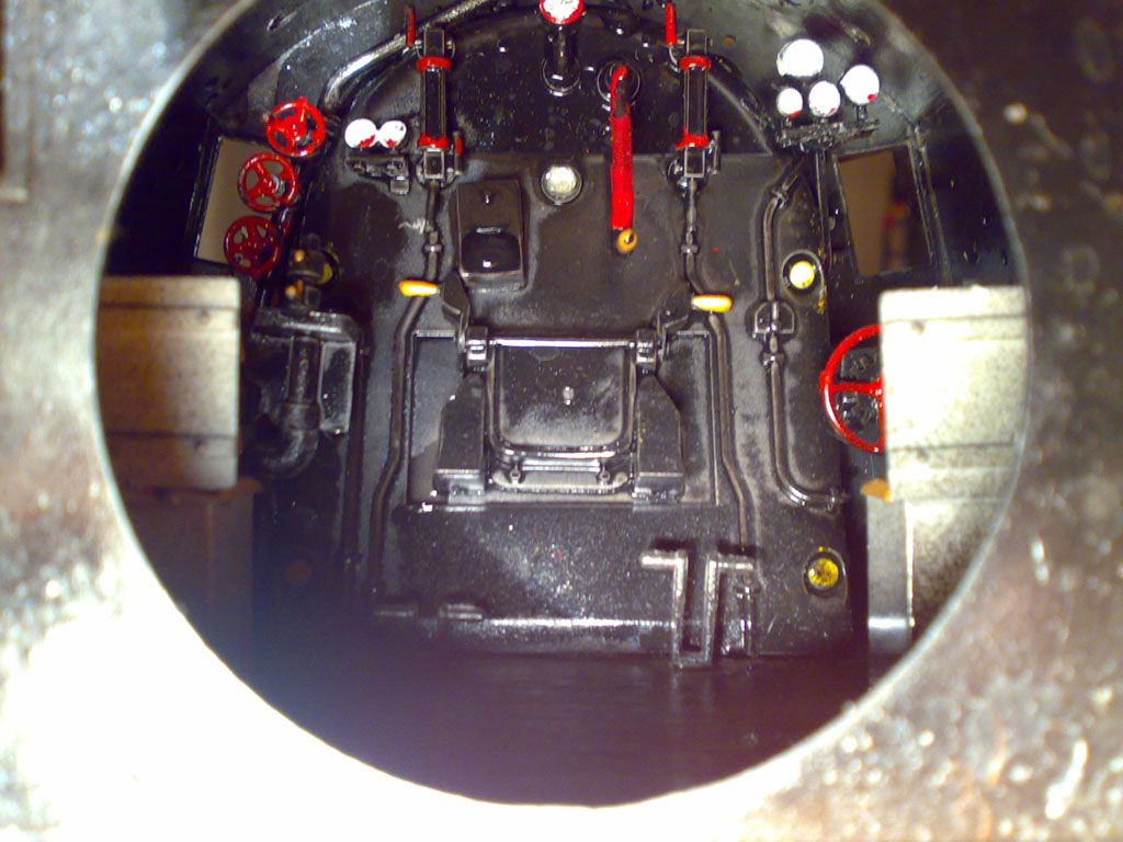 паравоз в масштабе 1:35 от трампетера