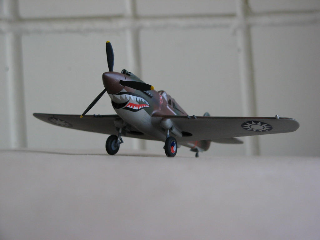 Tomahawk H-40B 1/72 Academy