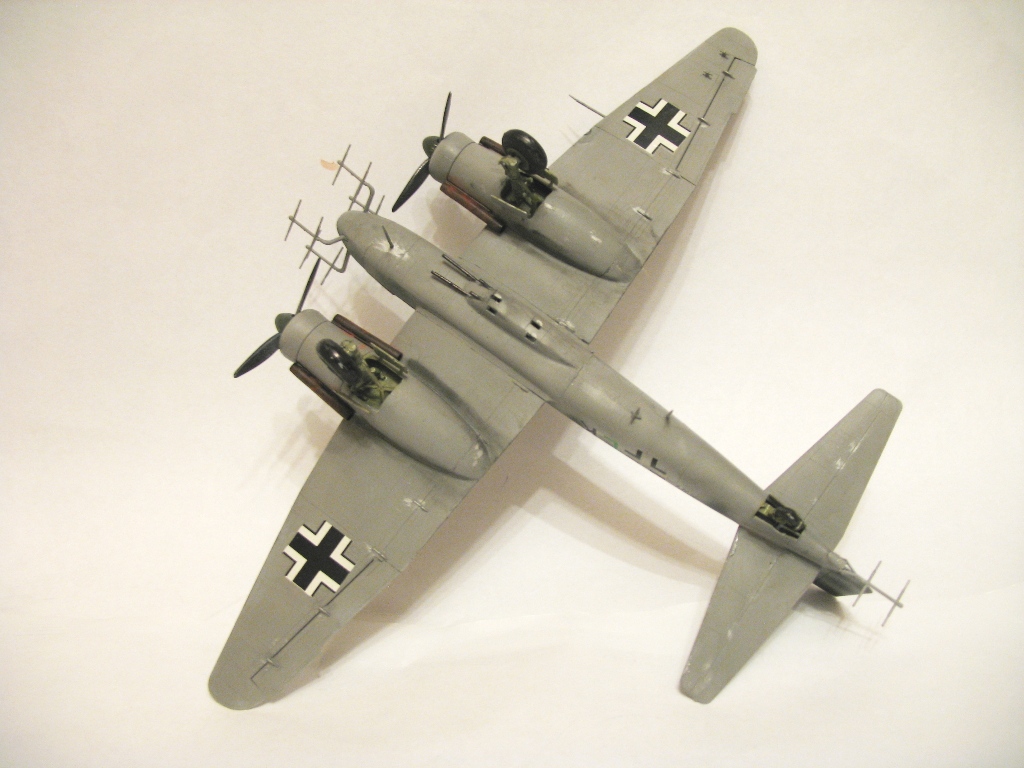 Ju-88 G-6  Усатый, но не полосатый а пятнистый :)