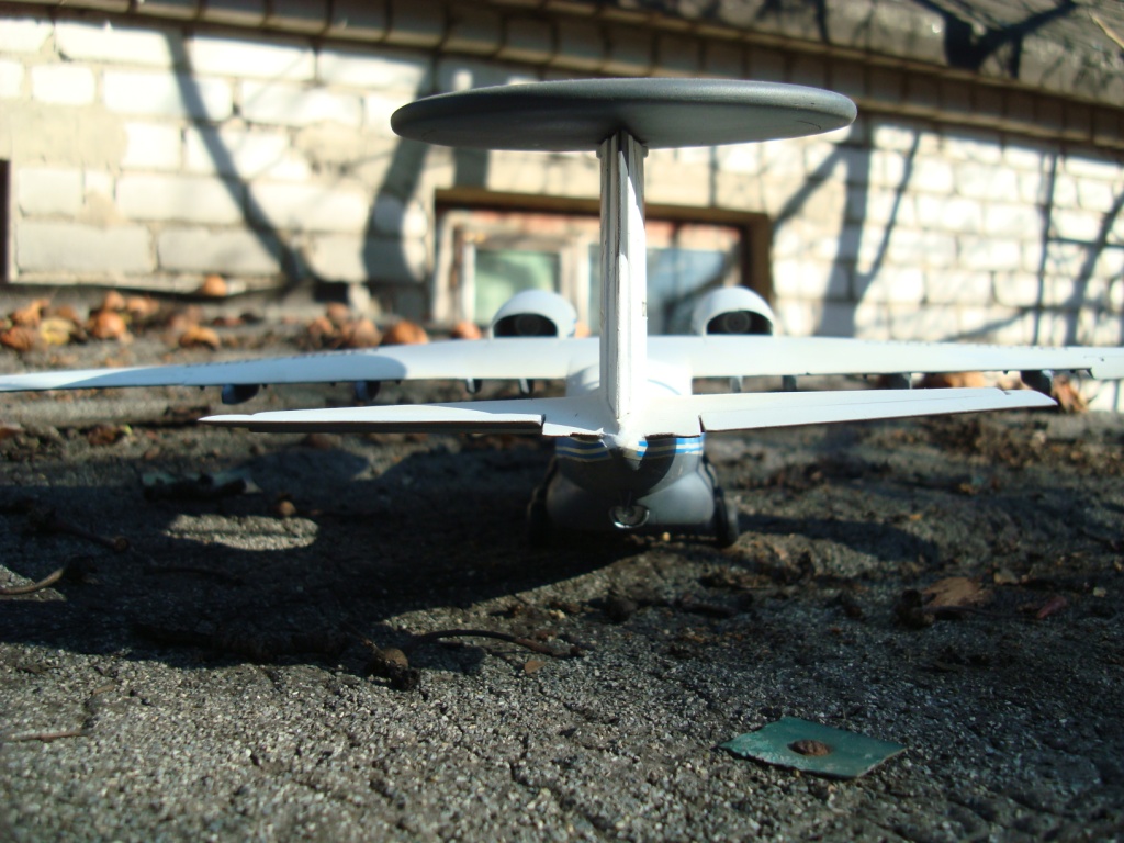 Ан-71 (по кодификации НАТО: Madcap — англ. «сумасброд») — самолёт дальнего радиолокационного обнаружения и управления. Разработан в ОКБ им. О. К. Антонова для замены самолёта Ту-126.