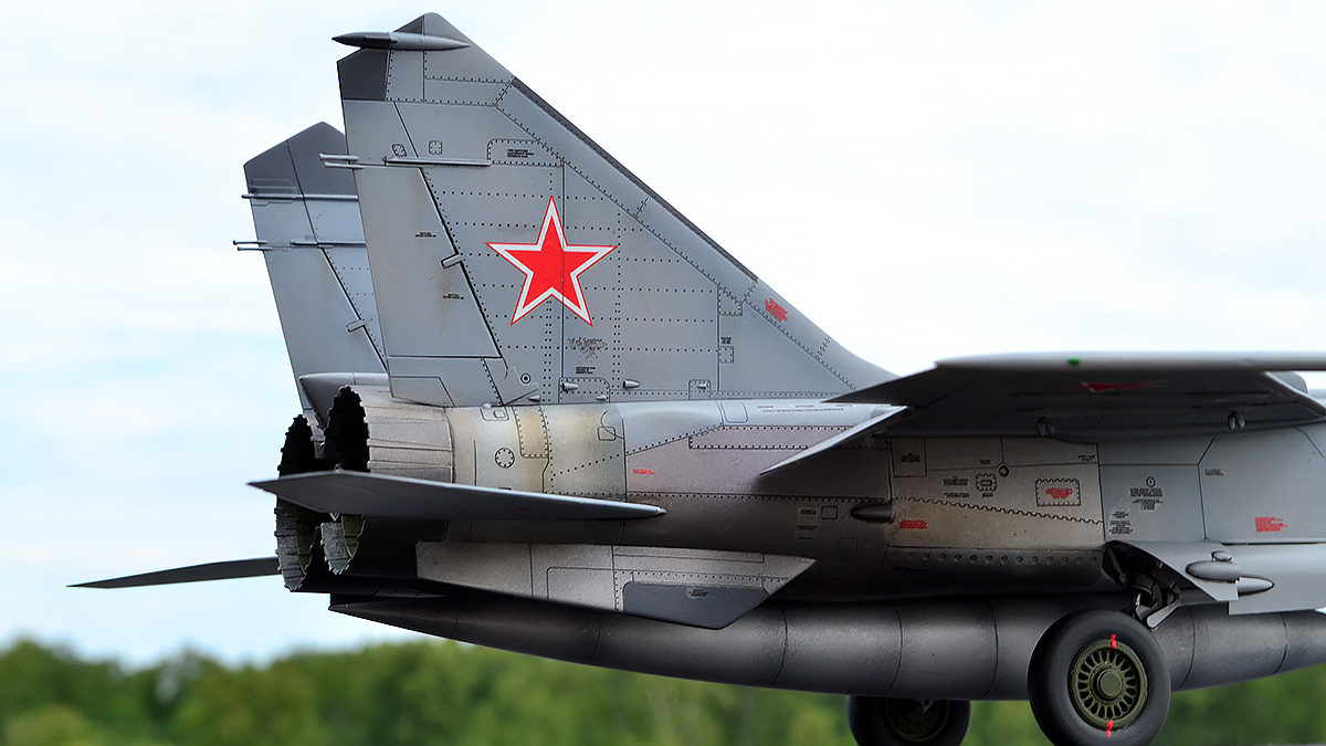 МиГ-25РБ «55» Синий — Каропка.ру — стендовые модели, военная миниатюра