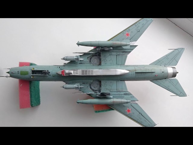 1:48 scale model Su-17M4R photo-video presentation