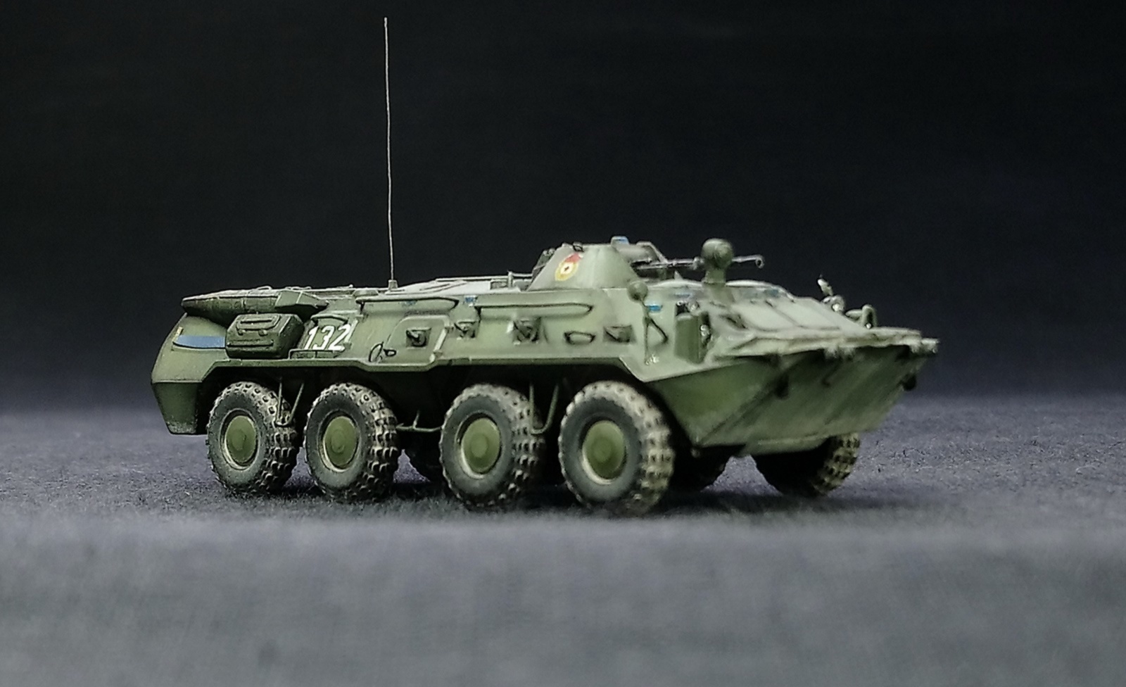 БТР-80 (ЗВЕЗДА) 1/100 — Каропка.ру — стендовые модели, военная миниатюра