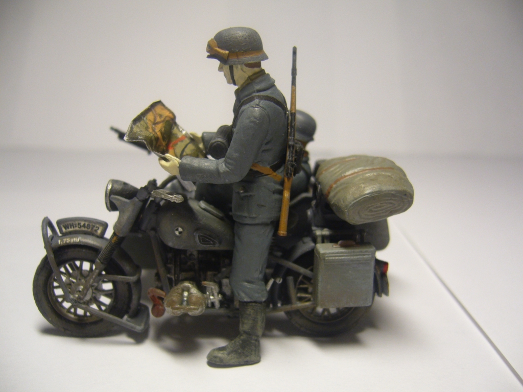 Немецкий мотоцикл BMW R-12