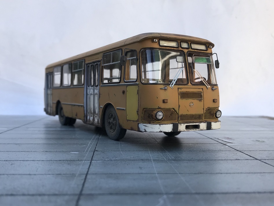 Лиаз 677 — Каропка.ру — стендовые модели, военная миниатюра