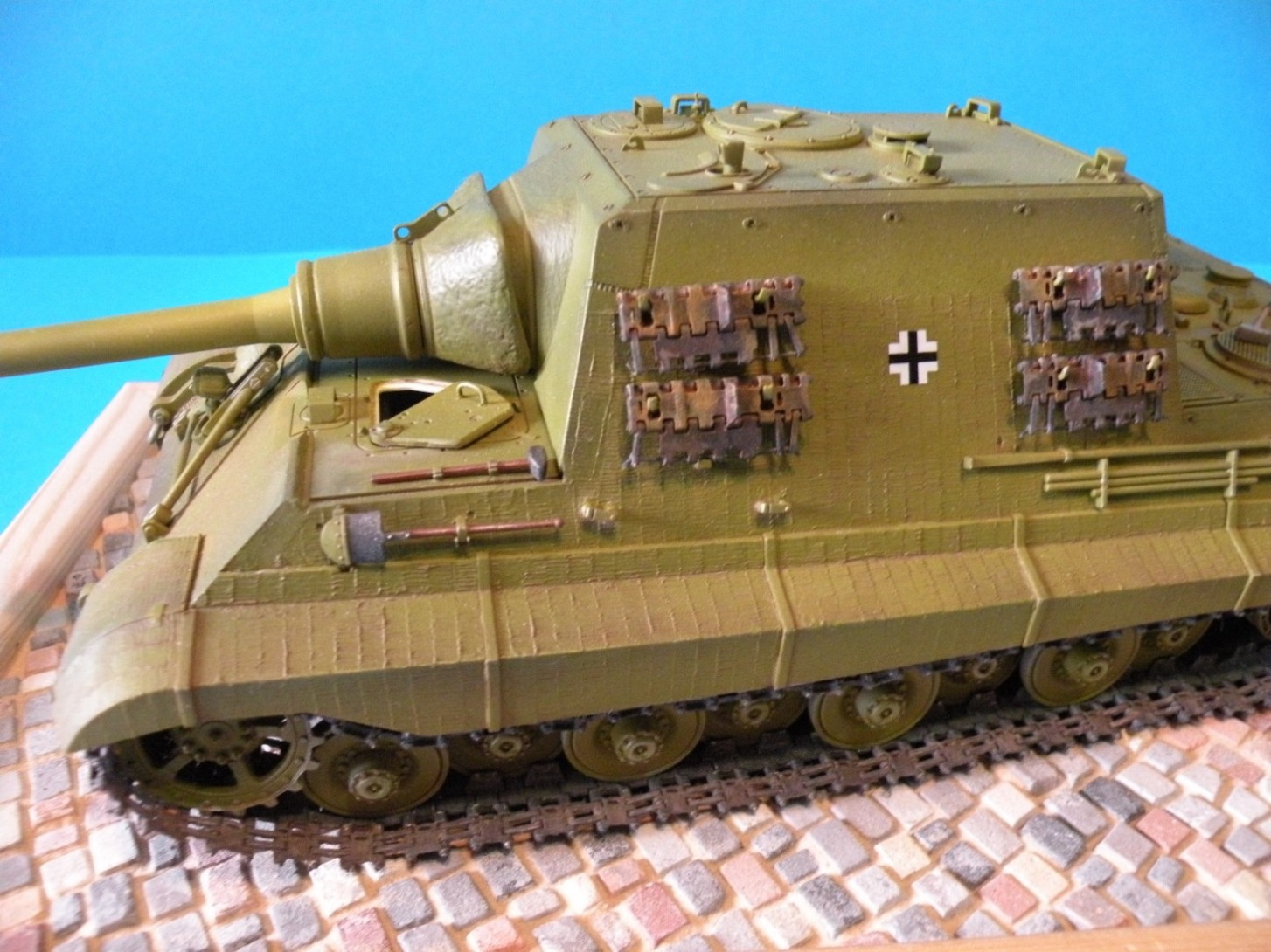 Jagdtiger Porsche w/Zimmerit — Каропка.ру — стендовые модели, военная