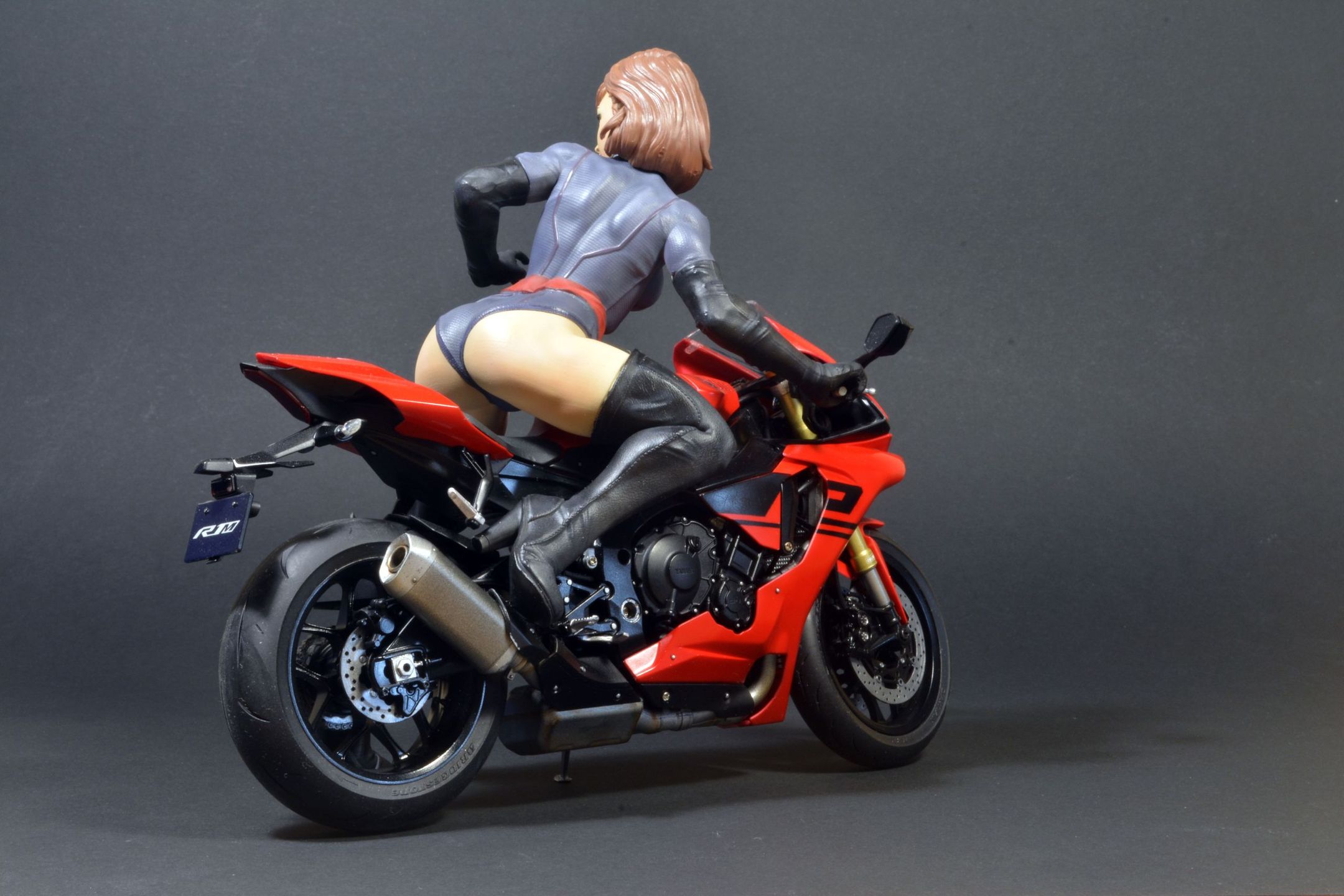 YZF-R1m — Каропка.ру — стендовые модели, военная миниатюра