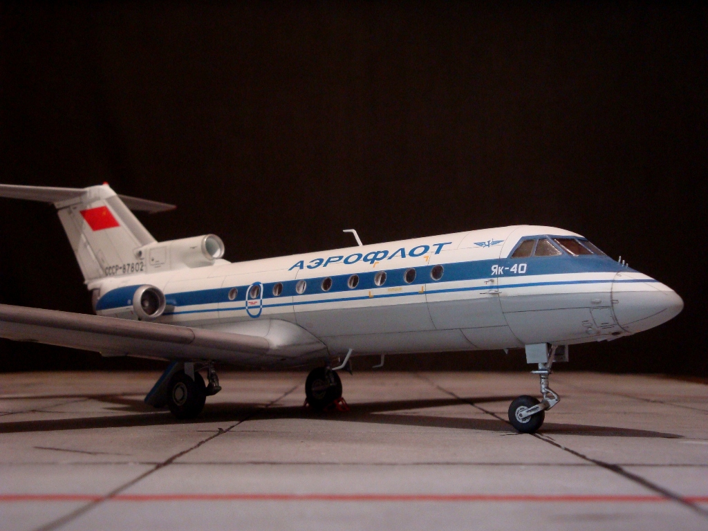 Як-40 — Каропка.ру — стендовые модели, военная миниатюра