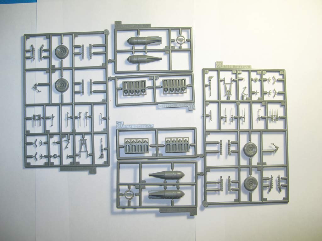 Heinkel He-111H6     Hasegawa 1/72