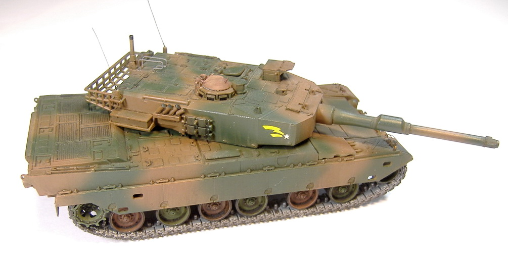 Японский танк тип90