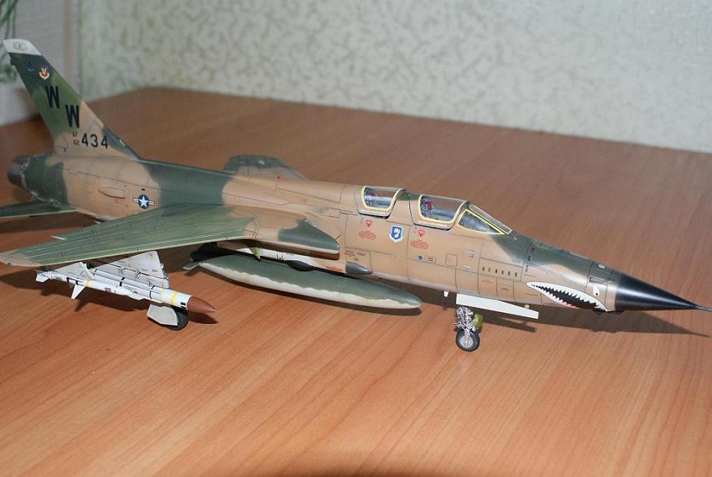 F-105 G