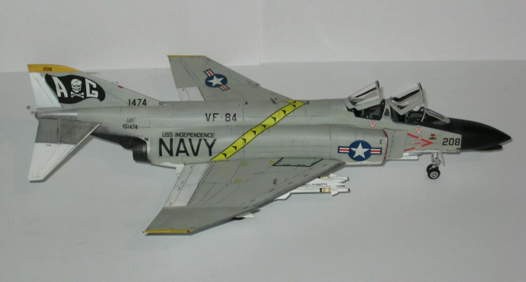 F-4B"Phantom II" VF-84"JollyRogers"