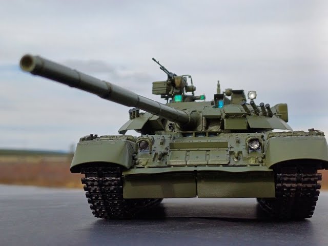 Т-80УЕ-1 в масштабе 1:35. Trumpeter 09579. T-80UE-1 inscale 1:35