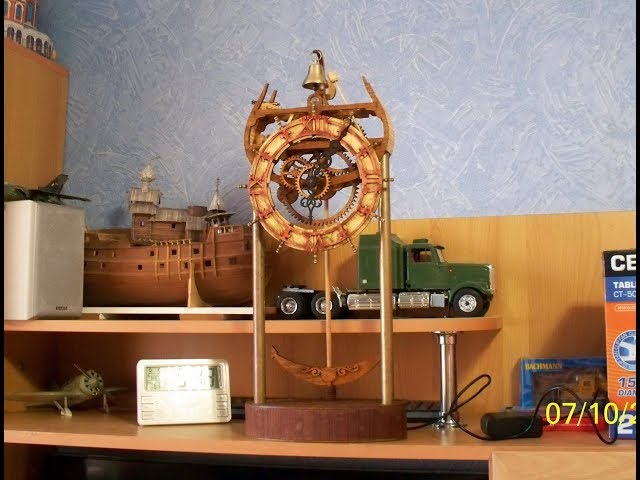 МОРСКИЕ ДЕРЕВЯННЫЕ ЧАСЫ