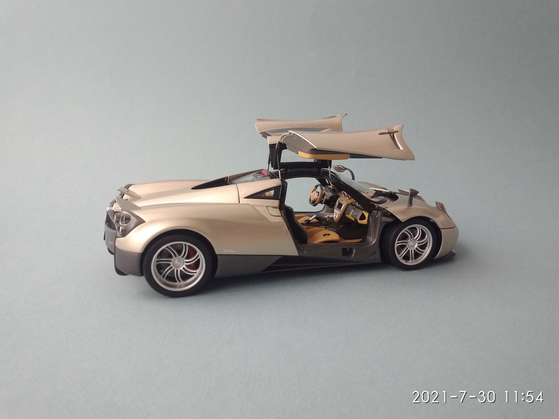 Игрушечная модель pagani