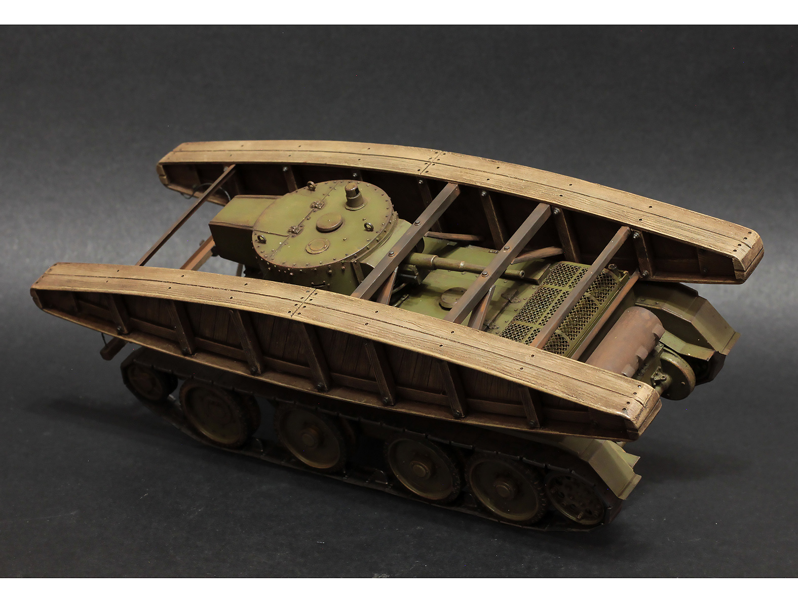Деревянный мост для танка БТ-5 — Каропка.ру — стендовые модели, военная .