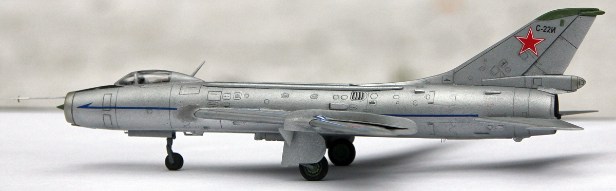 С-22И (Су-7ИГ) — Каропка.ру — стендовые модели, военная миниатюра
