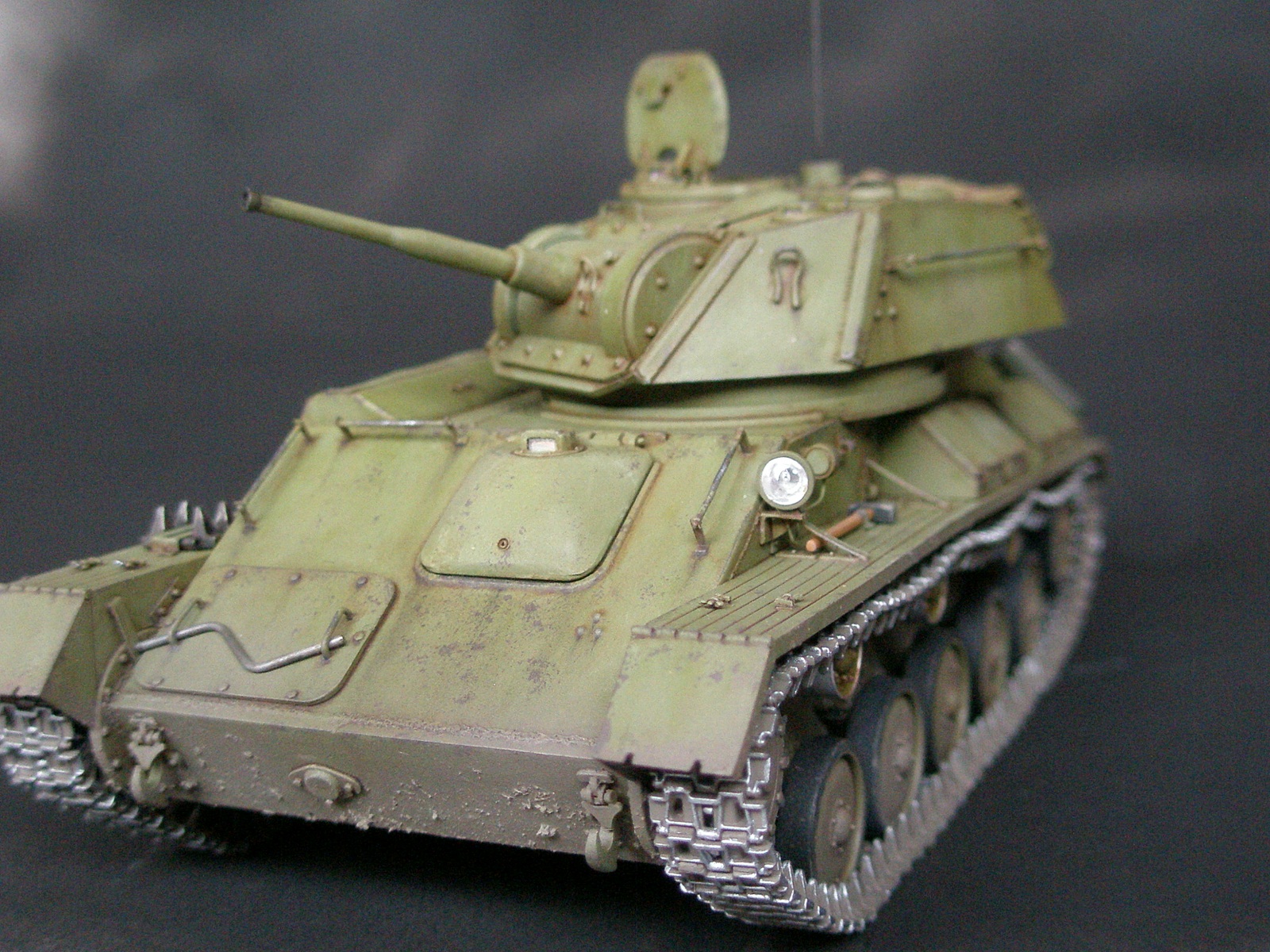 Т - 80 производства завода №40, 1943 г. — Каропка.ру — стендовые модели ...