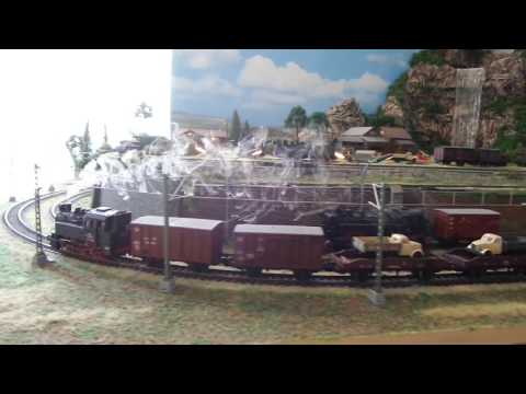 Дымящие паровозы с колесной формулой 0-3-0 и 0-2-0.