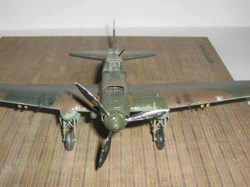 Ил-2, машина Емельяненко.  Italeri 1:48