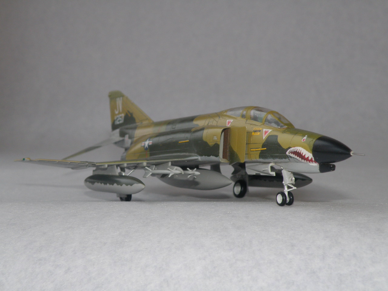 F-4E Phantom2