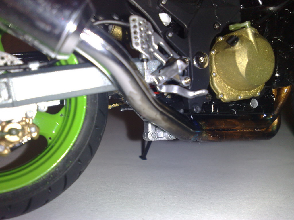 Tamiya Kawasaki Ninja ZX-12R в масштабе 1:12