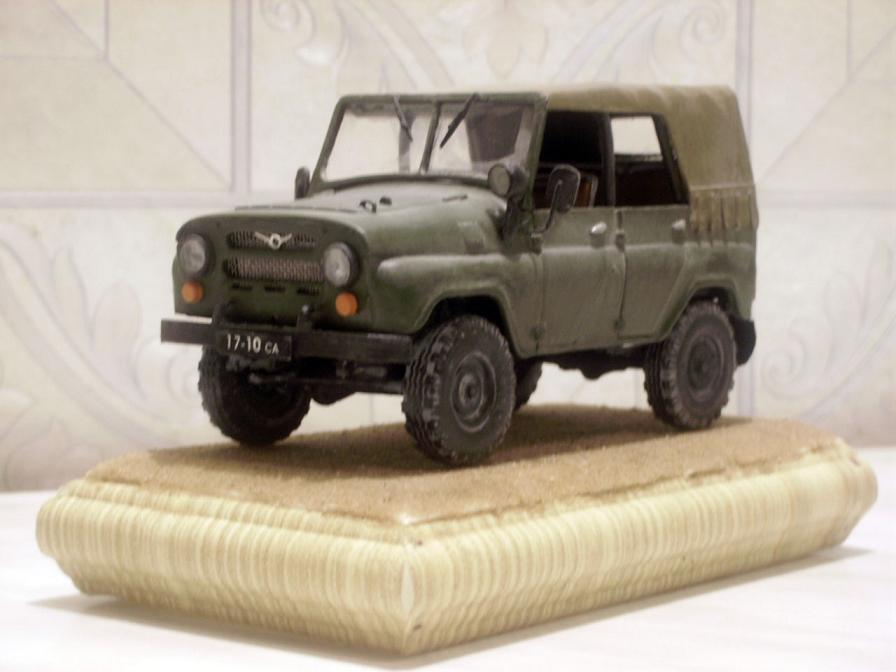 УАЗ-469 1:35