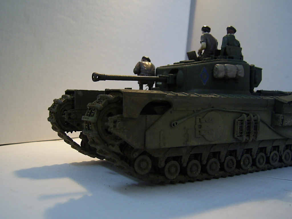 CHURCHILL Mk.VII и весёлый молочник с вином