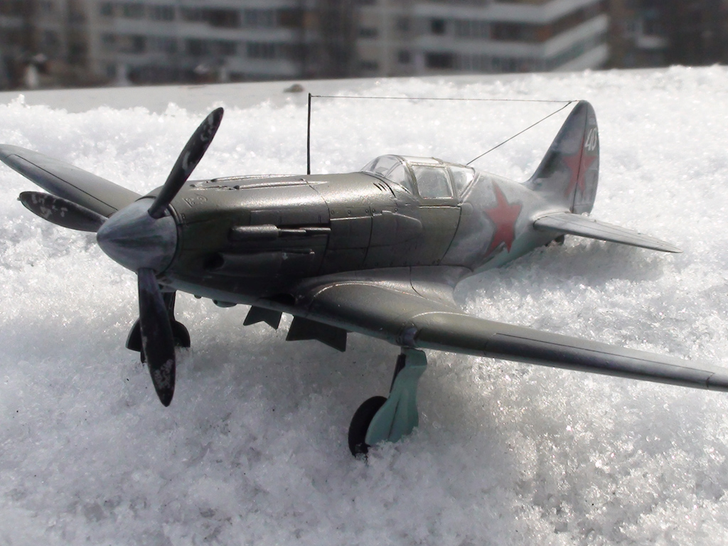 МиГ-3  «Белая 40»    1:72