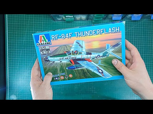 Обзор RF-84F Thunderflash от Italleri