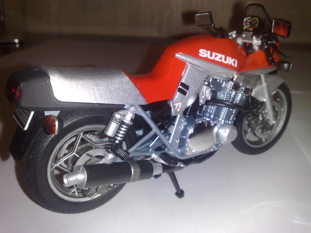 Tamiya Suzuki GSX1100S Katana "Custom Tuned" в масштабе 1:12