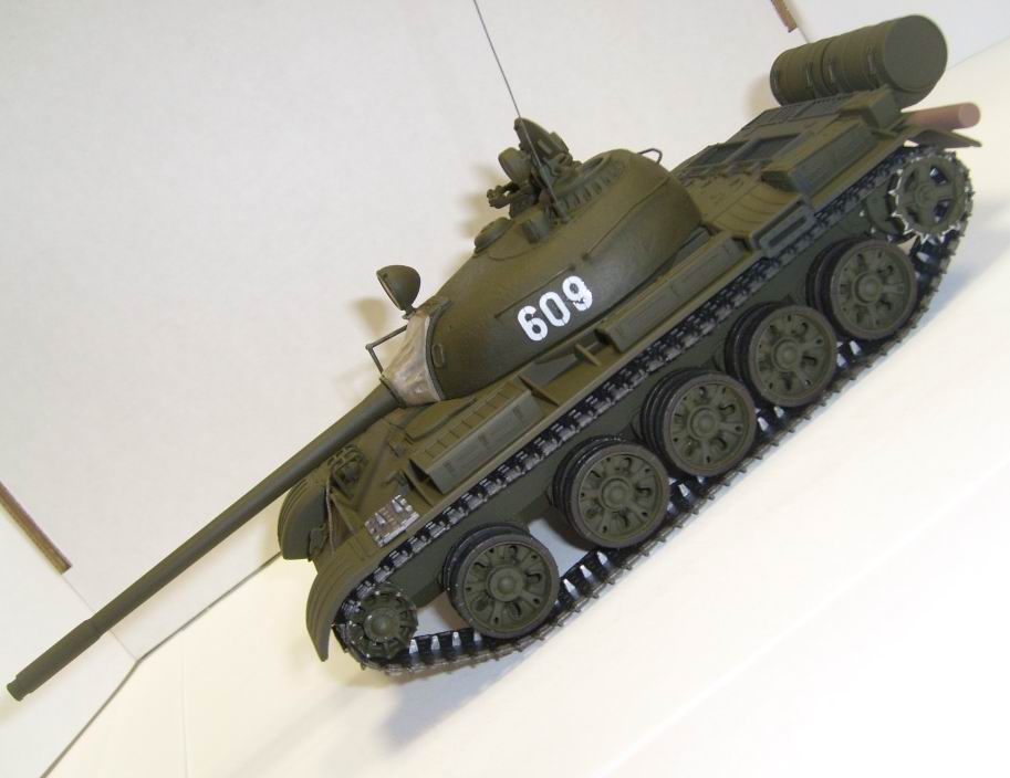 Т-54Б в 35-ом и его братишка в 72-ом