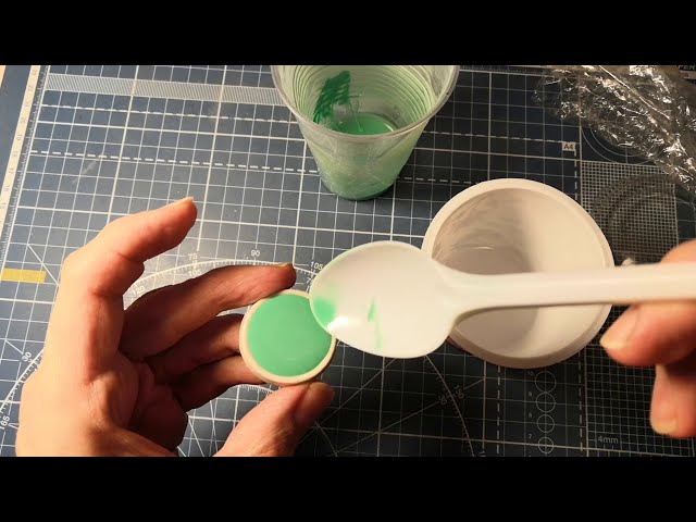 Чернение латуни - 2 этап: раствор карбоната меди с нашатырным спиртом