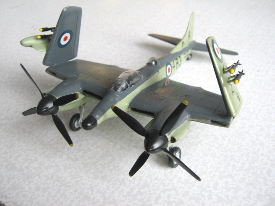 De Heviland " Sea Hornet NF21"