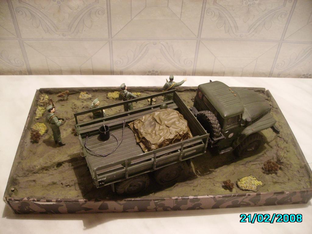 1:35 АЛАНГЕР Урал 4320 на болоте