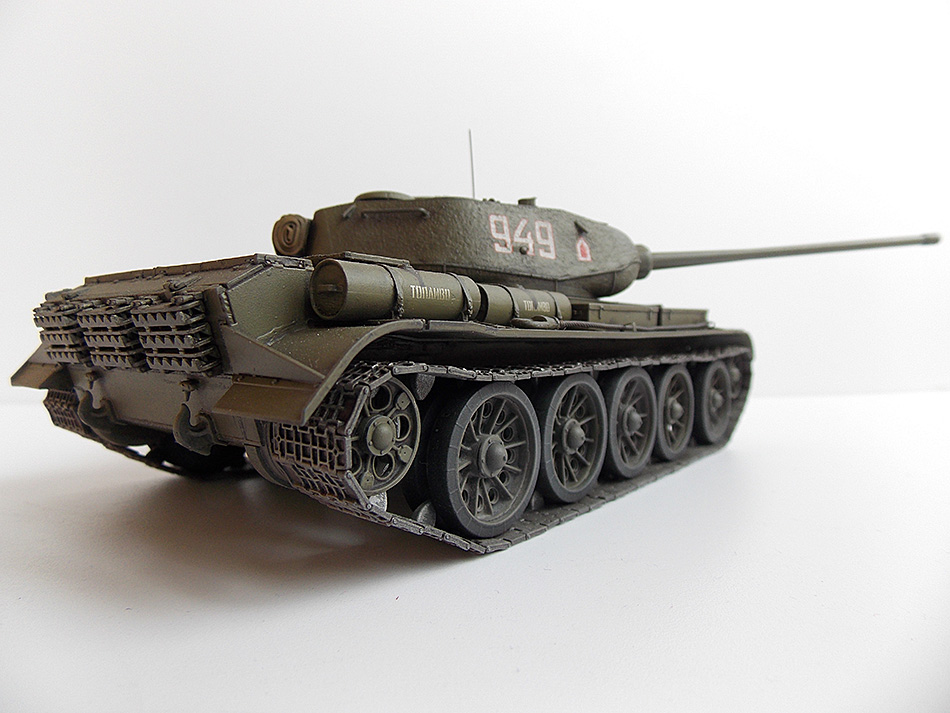 Т-44 — Каропка.ру — стендовые модели, военная миниатюра