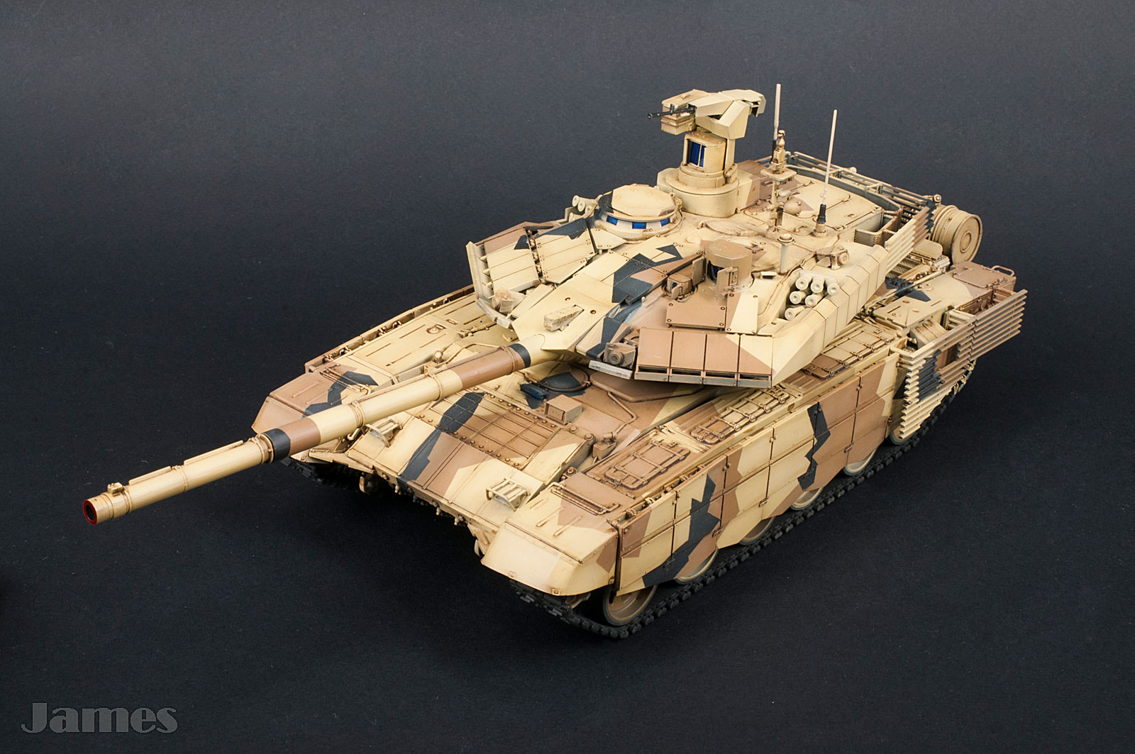 Т-90МС — Каропка.ру — стендовые модели, военная миниатюра