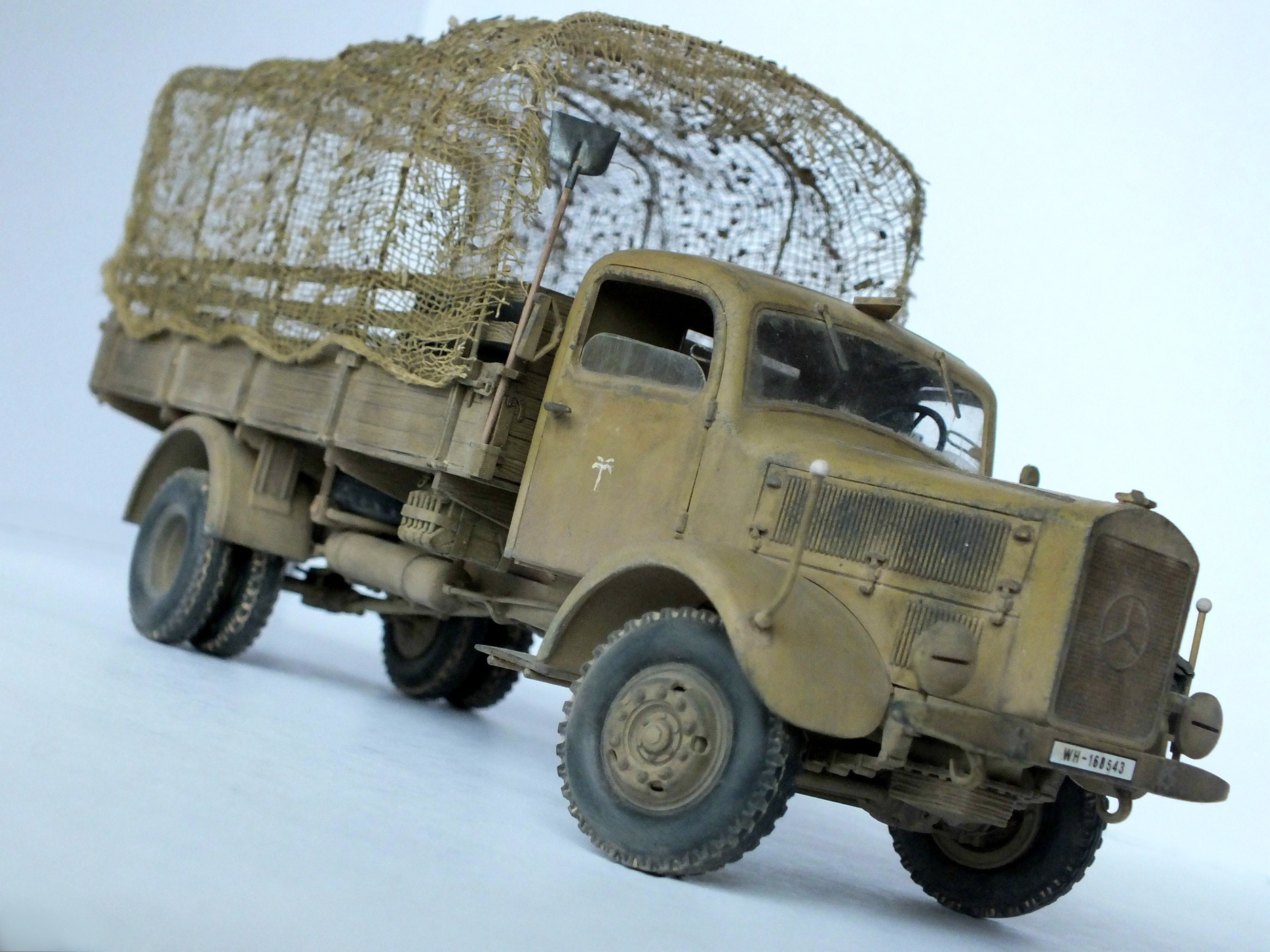 Mercedes-Benz L4500A — Каропка.ру — стендовые модели, военная миниатюра