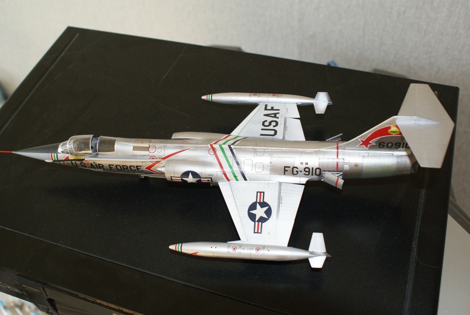 F-104