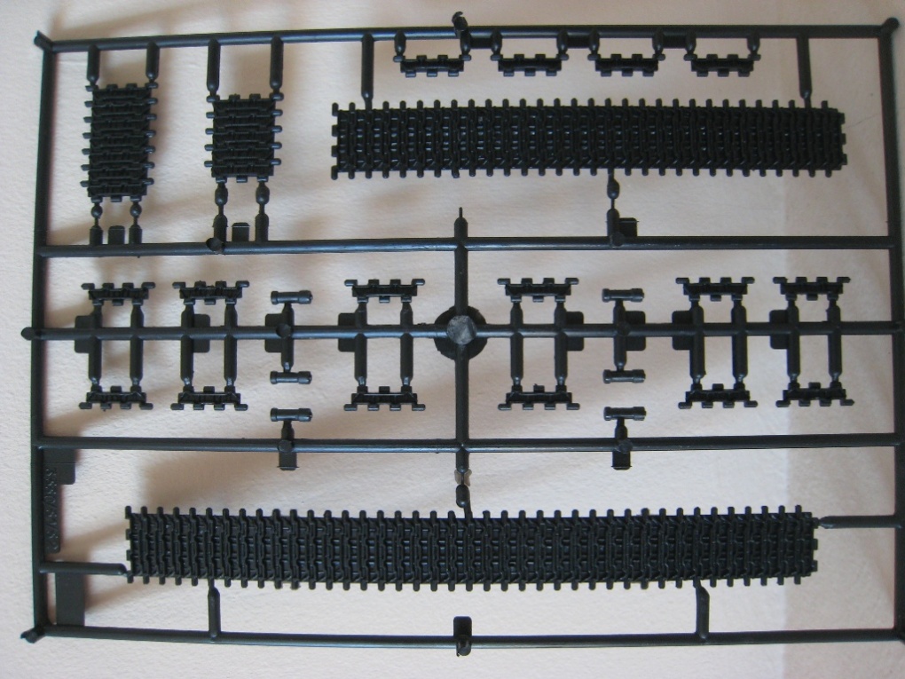 Т-72Б с навесной динамической защитой