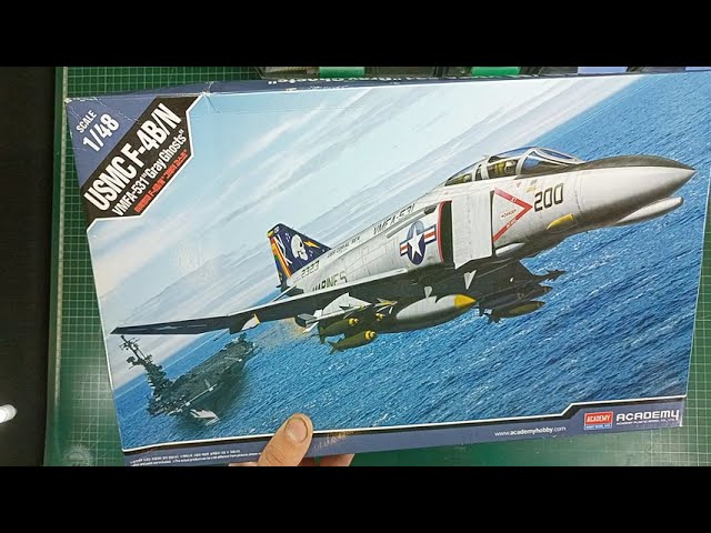 Модель с барахолки - F-4 B/N Phantom