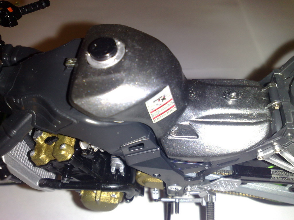 Tamiya Kawasaki Ninja ZX-12R в масштабе 1:12